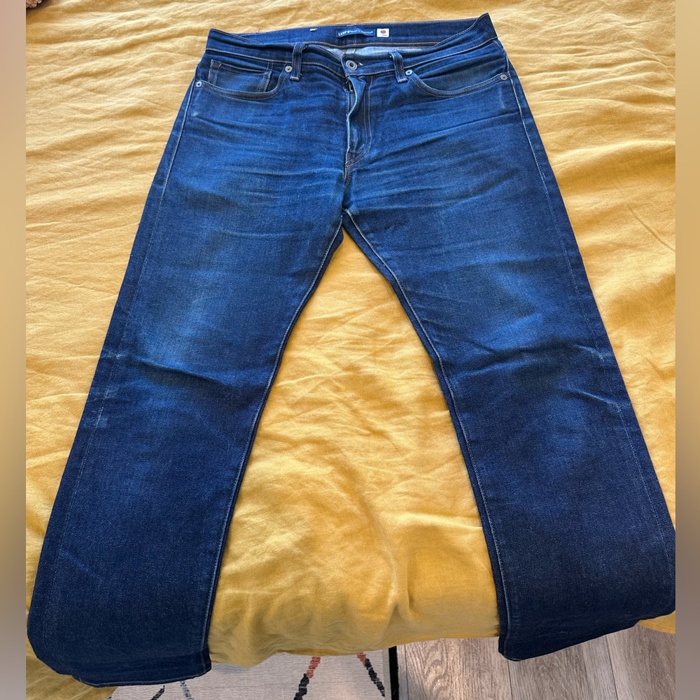 Levi's 511 Slim Jeans in dark wash